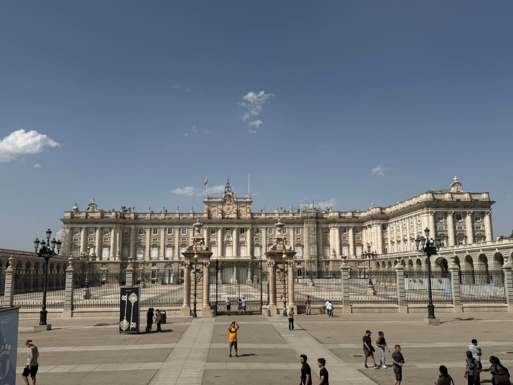 Chasing the lunar shadow through central Spain